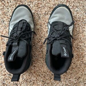Columbia Black and Gray Athletic Shoes with Modern Design